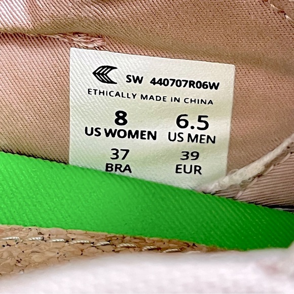 NWOB Cariuma Slip-On Pro Suede Sneaker - Picture 13 of 16